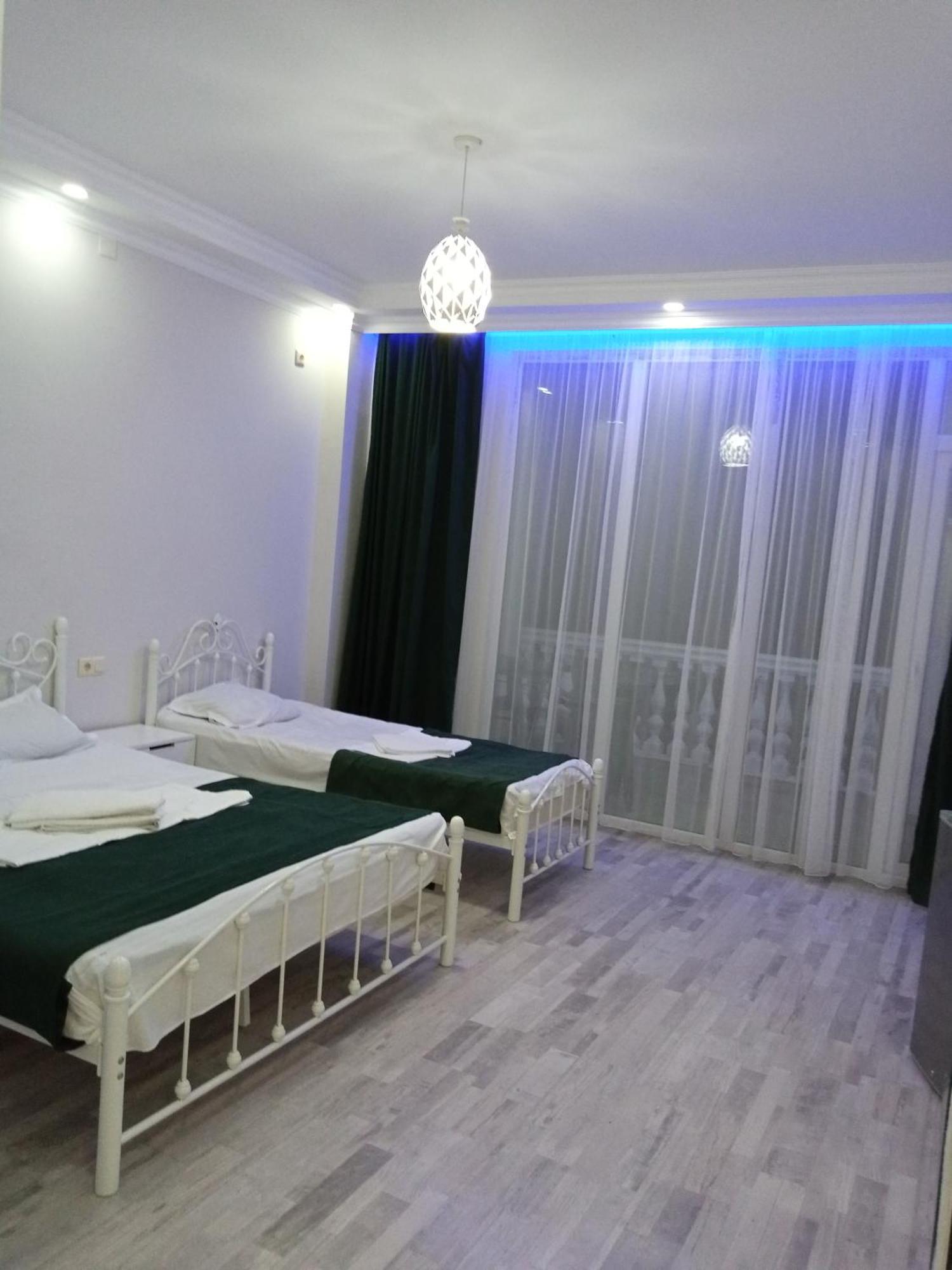 Geno Guest House Kvariati Buitenkant foto