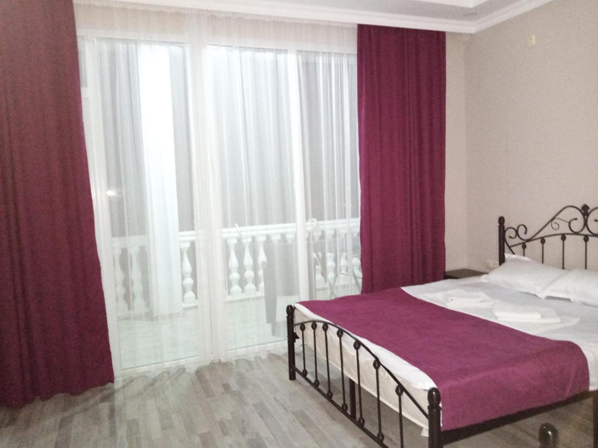 Geno Guest House Kvariati Buitenkant foto