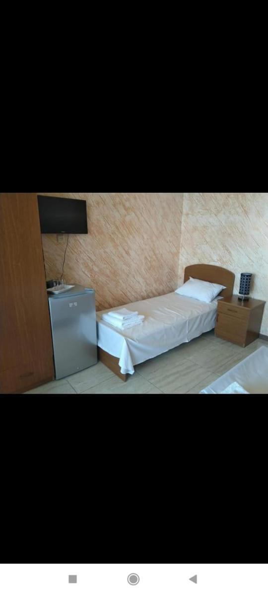 Geno Guest House Kvariati Kamer foto